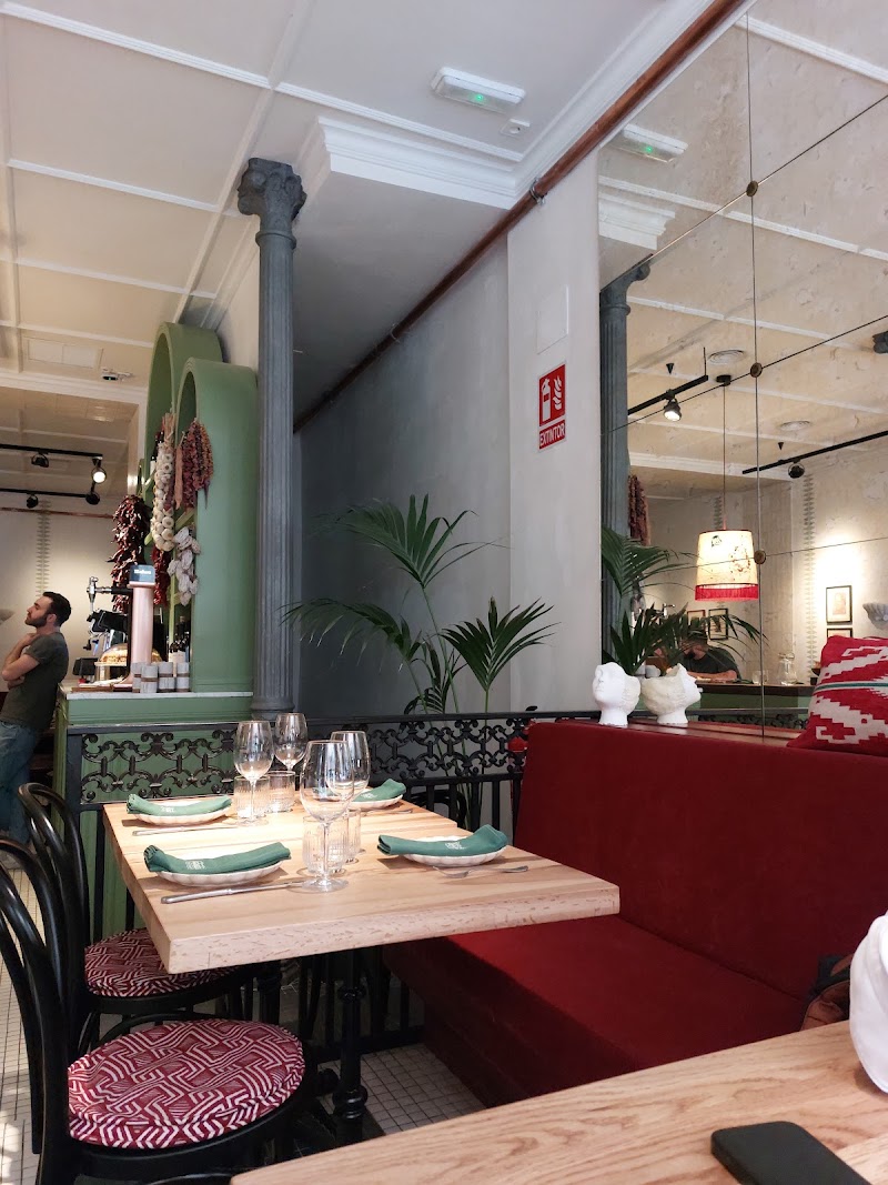 Nunuka Restaurant Georgia - photo 1